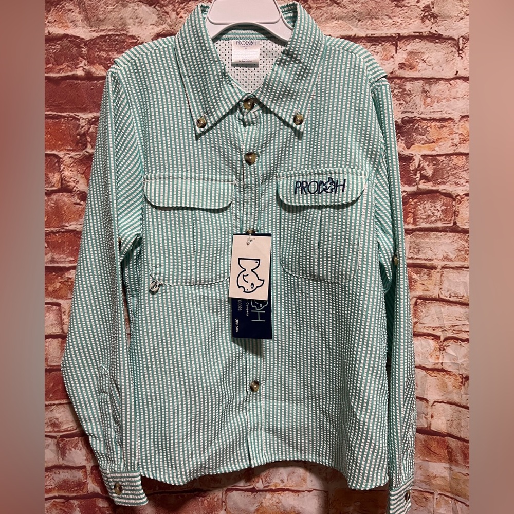 Prodoh Green and White Seersucker Fishing Shirt. Size 8 kids.  New with tags.
